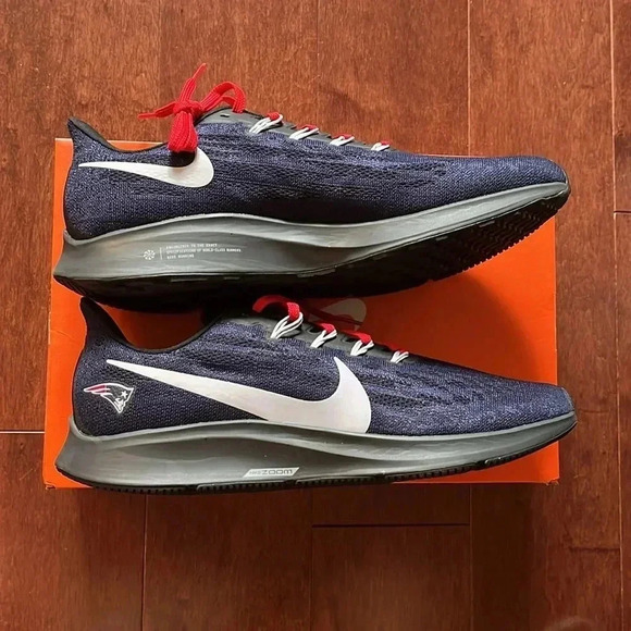 NWT Nike Pegasus 36 Patriots - Picture 4 of 8
